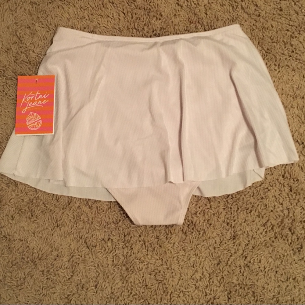 Kortni Jeane Swim skirt - Picture 3 of 3
